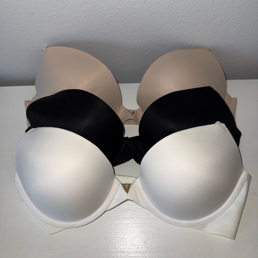Victoria's Secret Love Cloud push up bra bundle